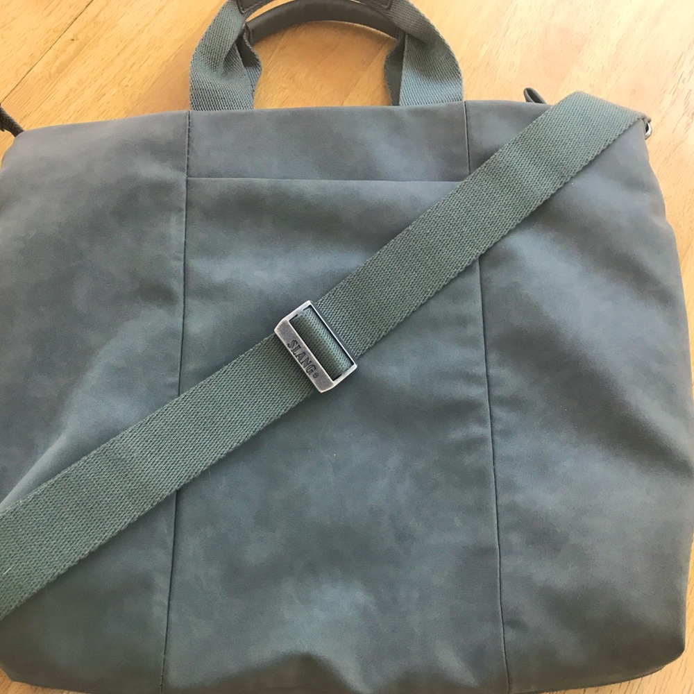🌿Slang BCN Messenger Bag 🌿